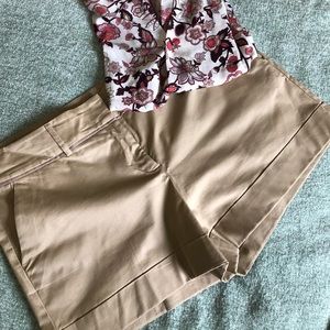 NY & Co Beige shorts